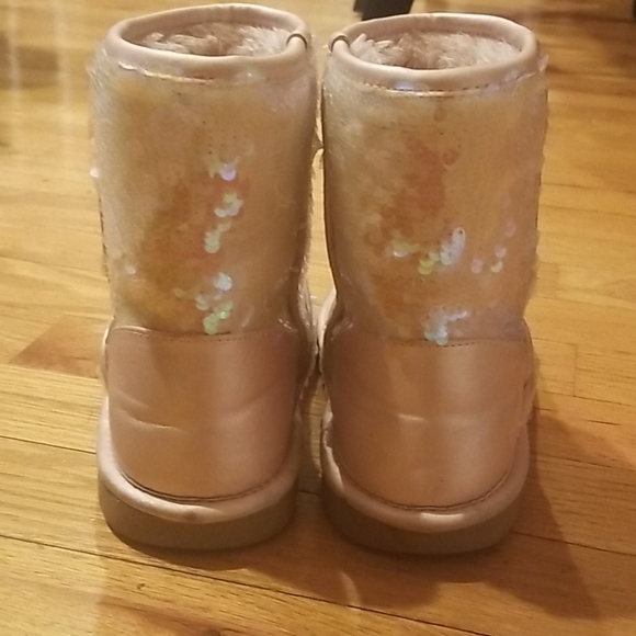 Children's Place Pink Irridescent Sequined Boots - Picture 4 of 12